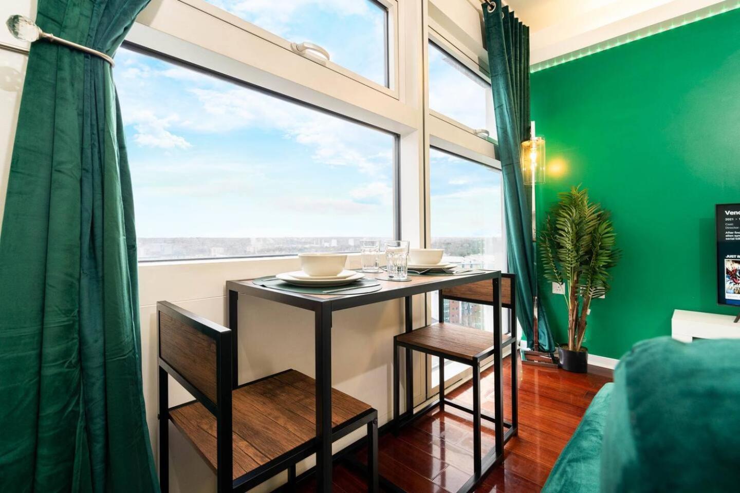 Apartamento Luxury Rolex Retreat Birmingam Exterior foto